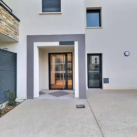 Apartment Moderne - Terrasse - Piscine - Parking *