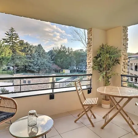 Moderne - Terrasse - Piscine - Parking Apartment